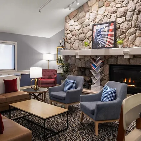 Americinn By Wyndham Grand Forks-3